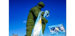 Monumento al Soldado de Malvinas: La emoción y el recuerdo de toda una sociedad