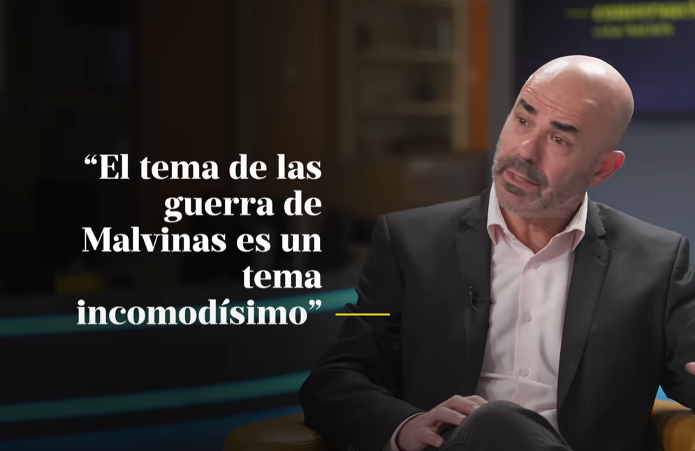 Sacheri: las claves para escribir y por qué su novela más incómoda habla de Malvinas